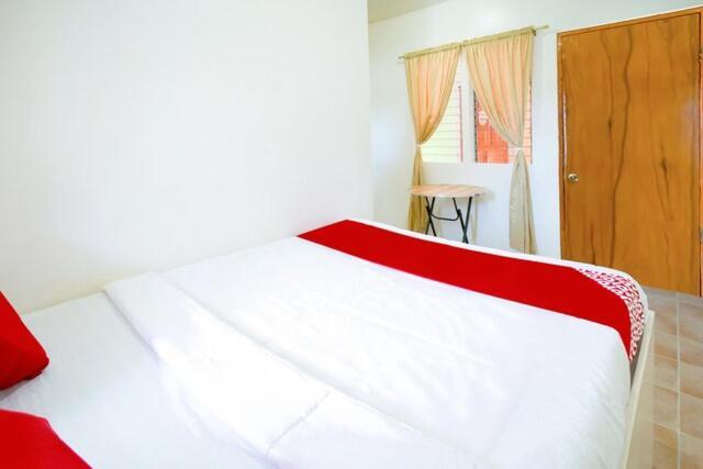 Jessa'S 5 Guests House Hotel Moalboal Bagian luar foto
